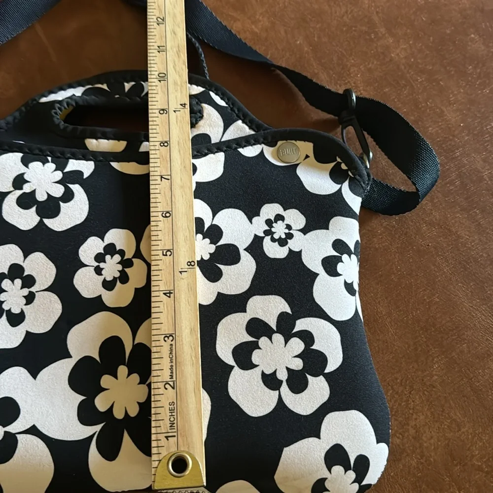 Built NY NETBOOK & DVD PORTFOLIO BAG - Picture 5 of 8